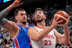 火箭新秀(xiù)阿尔佩伦·申京实力超群(qún)，表现逐渐出色