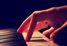 艾尔肯·吐(tǔ)尼(ní)亚孜在乌鲁木齐调研(yán) 坚定信心(xīn)全(quán)力以赴打好全(quán)年(nián)收官(guān)战