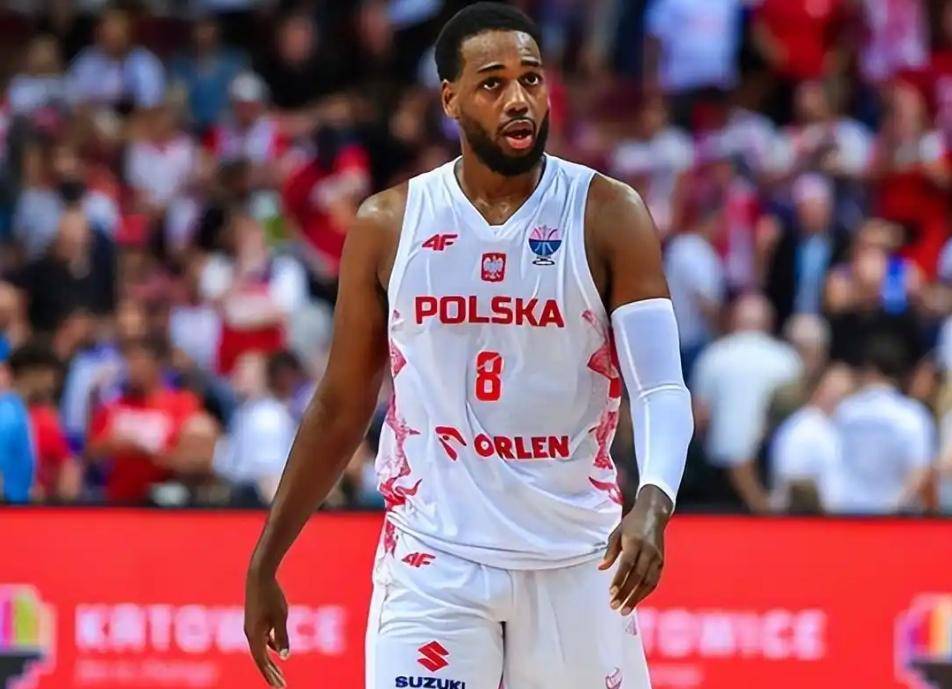 曝上海男篮接触NBA冠军后卫,欧锦赛场均28.3分,三分球命中率61%