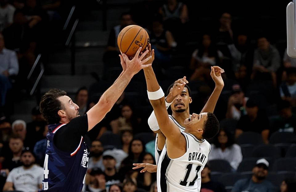 卡明斯基:昔日黄蜂乐透秀还能回归NBA赛场吗?