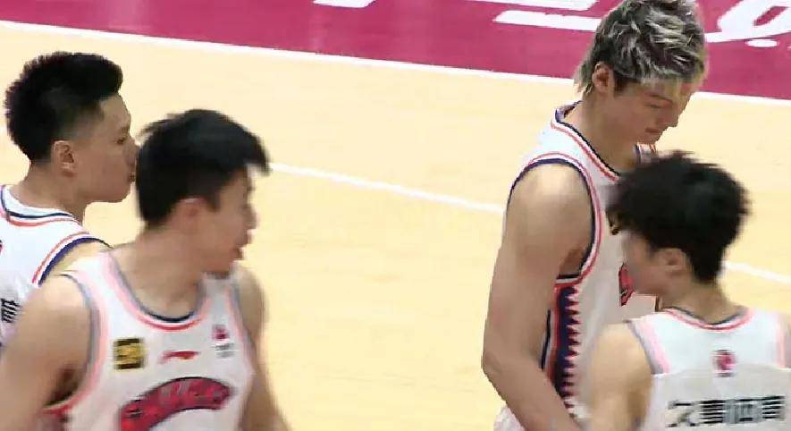 重磅加盟!你好,NBA盖帽王!上海队史诗级进化