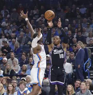 NBA明日赛程预览:国王对阵雄鹿,火箭迎战凯尔特人